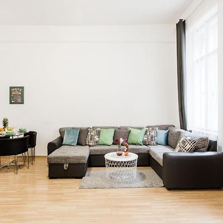 Grand Budapest Apartments Экстерьер фото